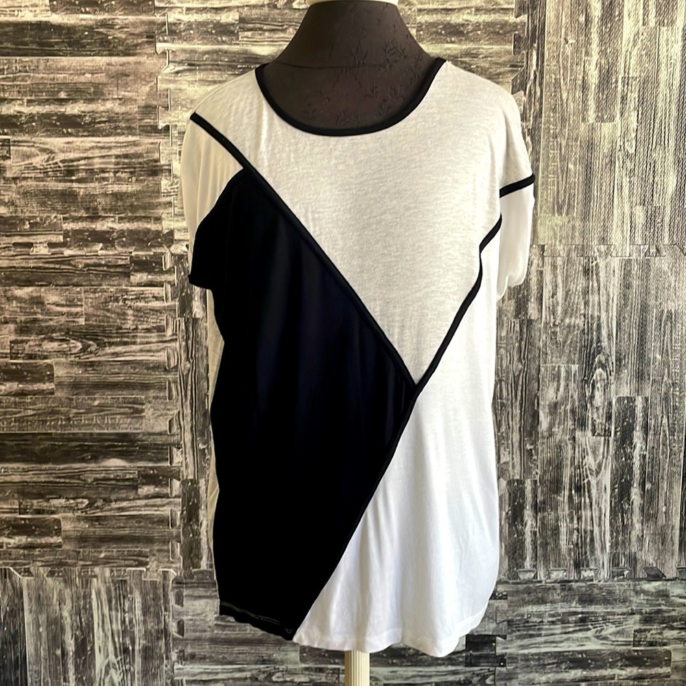 Design History Grey/black/white soft color block high low casual Color block top